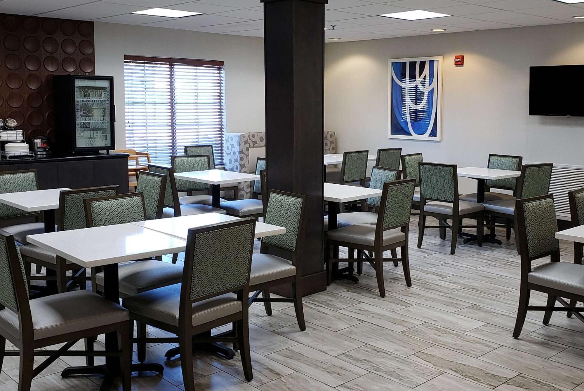 Wingate By Wyndham Savannah I-95 North Port Wentworth Exterior foto